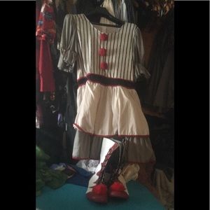 Penny wise costume (the whole outfit)